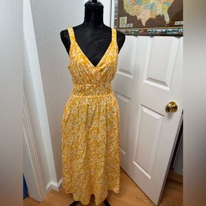 yellow floral whimsical v neck dress!
